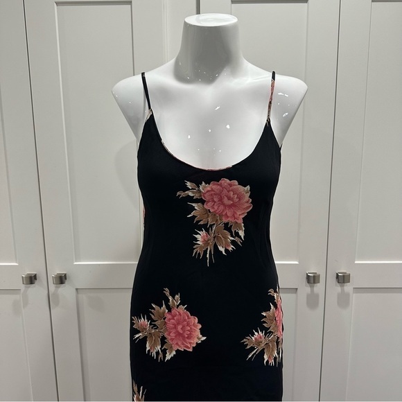 Blue Life Boho Beauty Maxi Dress In Red Floral Size Extra Small - Picture 4 of 7